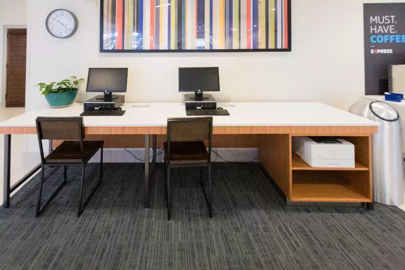 酒店 Holiday Inn Express & Suites Lexington North West The Vineyard, An Ihg