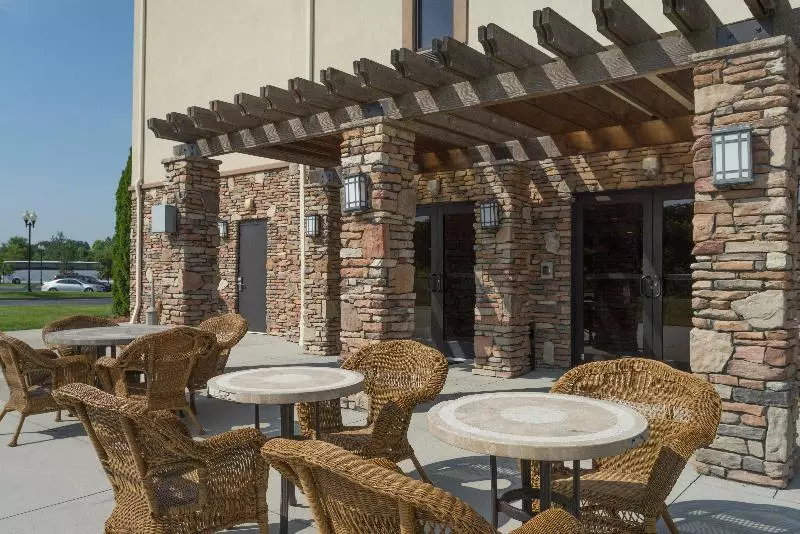 酒店 Holiday Inn Express & Suites Lexington North West The Vineyard, An Ihg