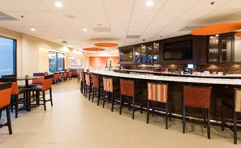 ホテル Doubletree By Hilton Wilmington, Nc