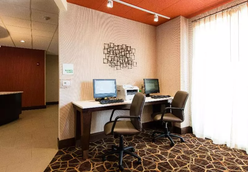 ホテル Doubletree By Hilton Wilmington, Nc