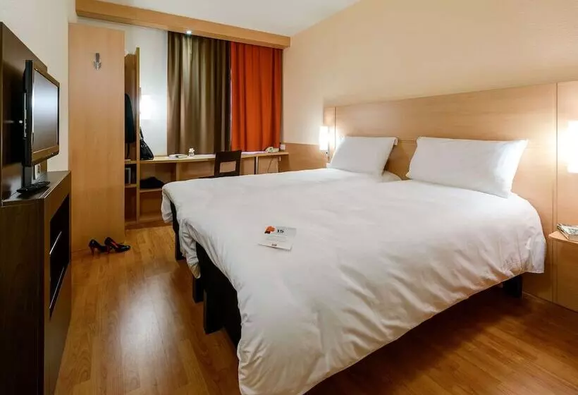 Отель Ibis Kaliningrad Center