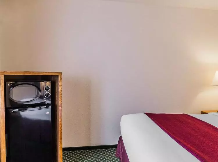 Отель Quality Inn & Suites Golden Denver West