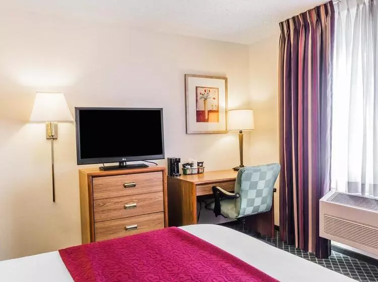 Отель Quality Inn & Suites Golden Denver West