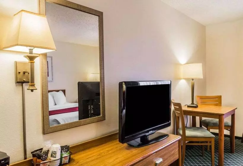 Отель Quality Inn & Suites Golden Denver West
