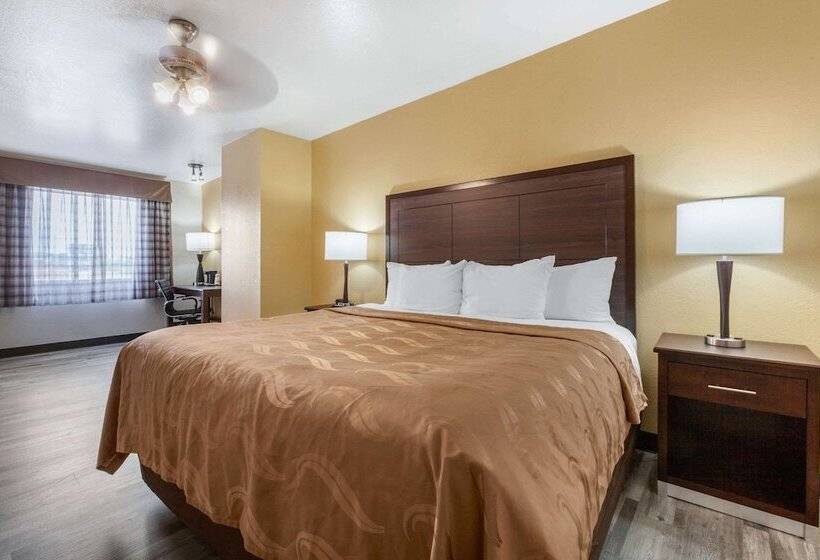 בית מלון כפרי Quality Inn & Suites Near Downtown Mesa