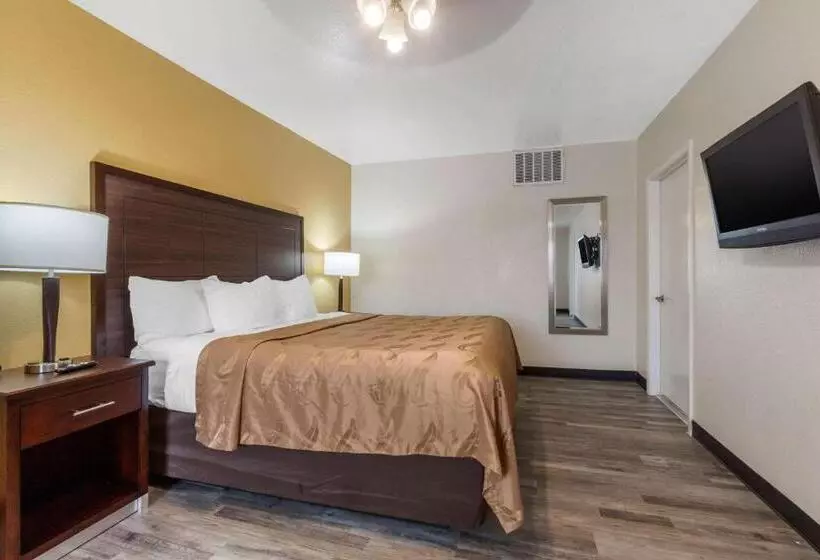 בית מלון כפרי Quality Inn & Suites Near Downtown Mesa