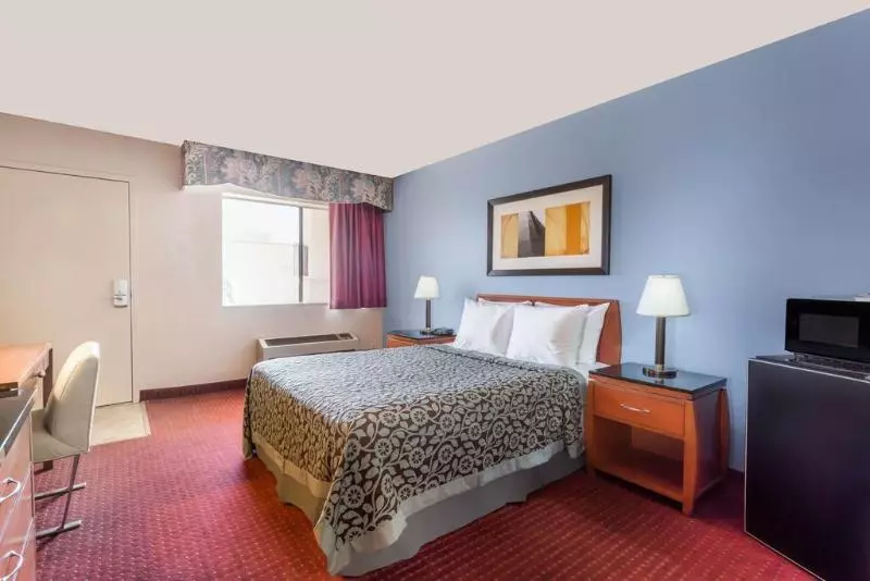 בית מלון כפרי Quality Inn & Suites Near Downtown Mesa