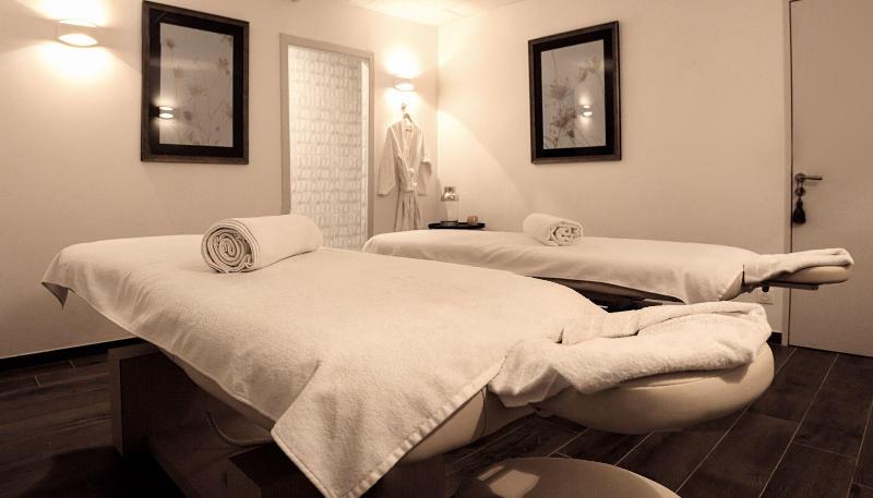 Hôtel Renaissance Paris Hippodrome De St Cloud