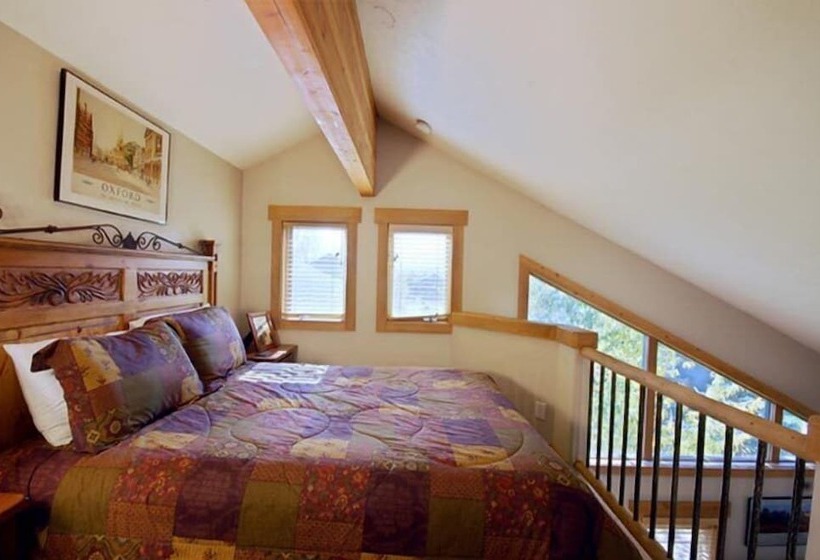 فندق Saddle Creek Townhomes By Pioneer Ridge Management