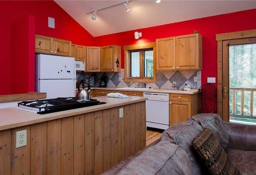 فندق Saddle Creek Townhomes By Pioneer Ridge Management