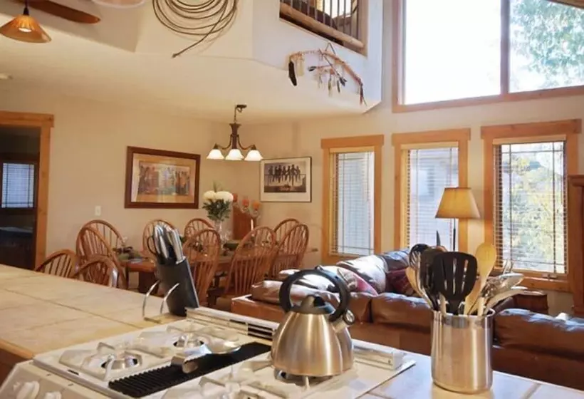 בית מלון כפרי Saddle Creek Townhomes By Pioneer Ridge Management