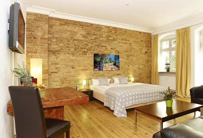 هتل Stadt Schall & Rauch