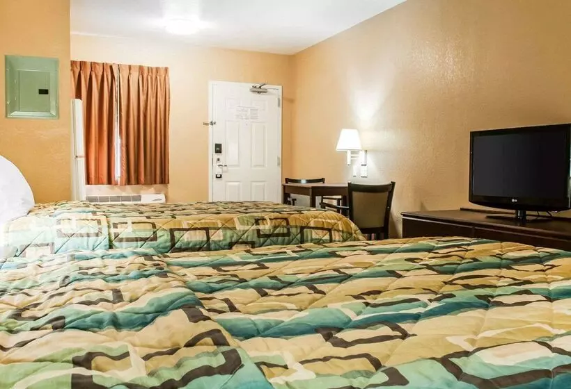 בית מלון כפרי Suburban Studios Alamogordo