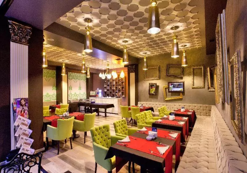 هتل Teatro Boutique