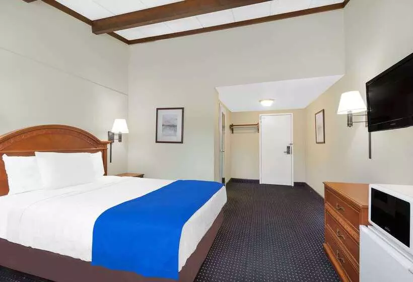 בית מלון כפרי Travelodge By Wyndham Lima Oh