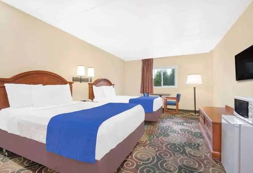 בית מלון כפרי Travelodge By Wyndham Lima Oh