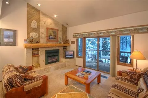 ホテル Winterwood Townhomes