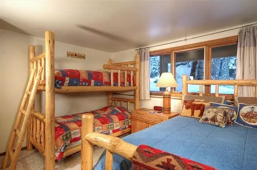 ホテル Winterwood Townhomes