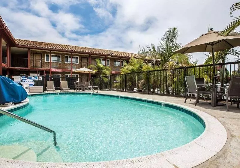 Motel 6 Carlsbad, Ca North