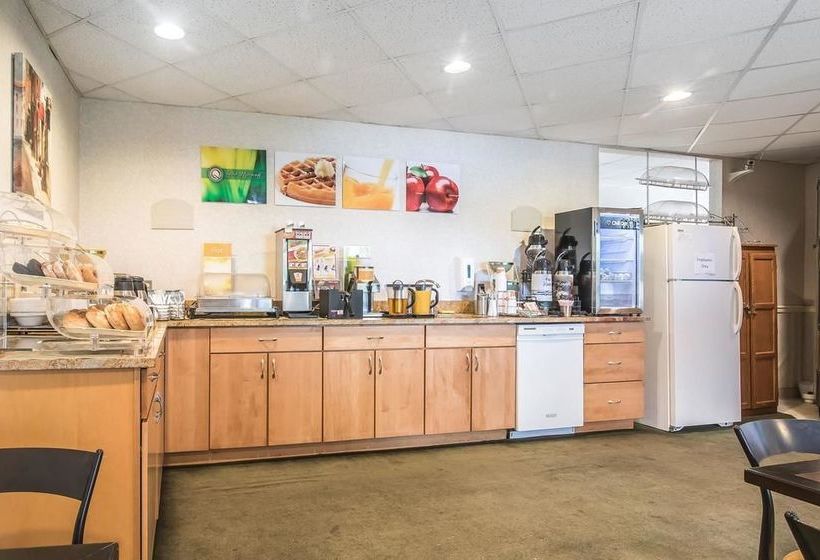 מוטל Quality Inn Binghamton West