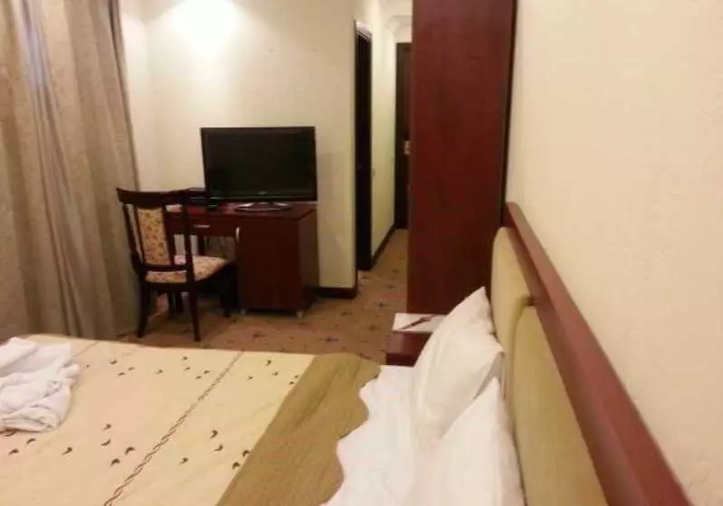 Parasat Hotel & Residence