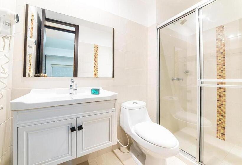 Diagonal Hotel Chipichape