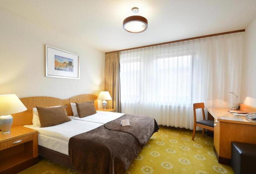 בית מלון כפרי Agit Congress&spa