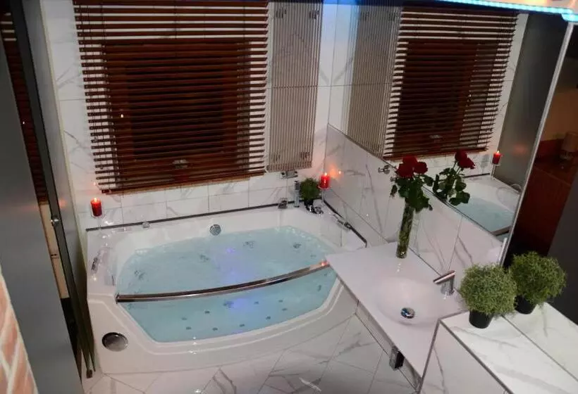 هتل Agit Congress&spa