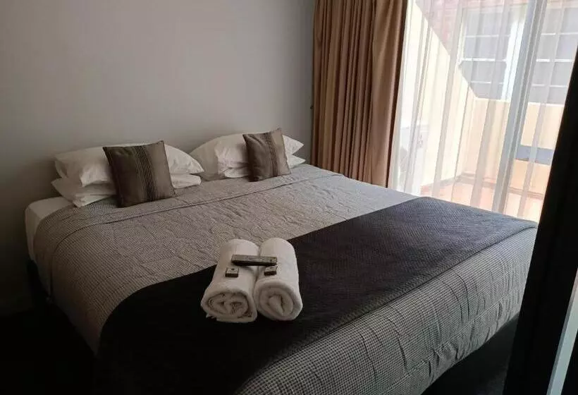 ホテル Boulevard On Beaumont