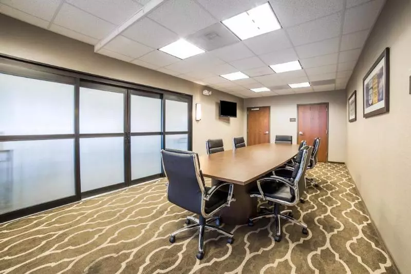 ホテル Comfort Inn & Suites