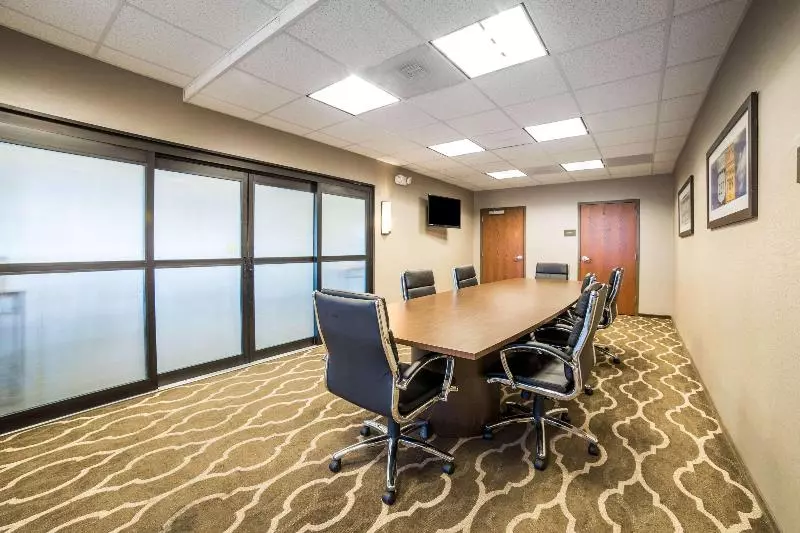 ホテル Comfort Inn & Suites