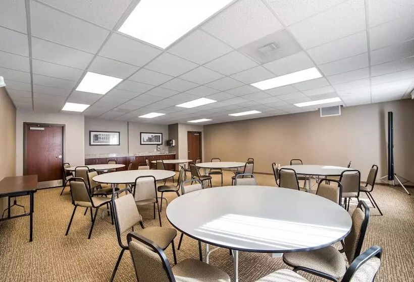 ホテル Comfort Inn & Suites