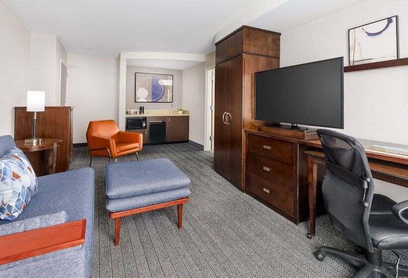 Otel Courtyard Keene Downtown