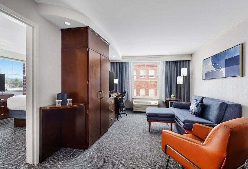 Otel Courtyard Keene Downtown