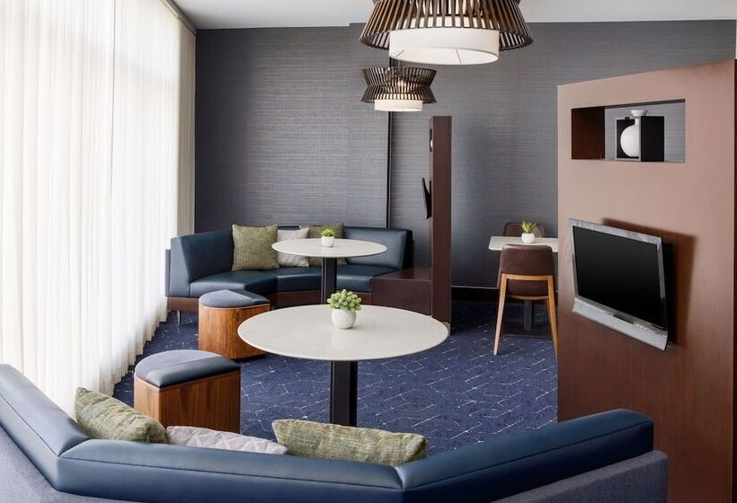 Otel Courtyard Keene Downtown