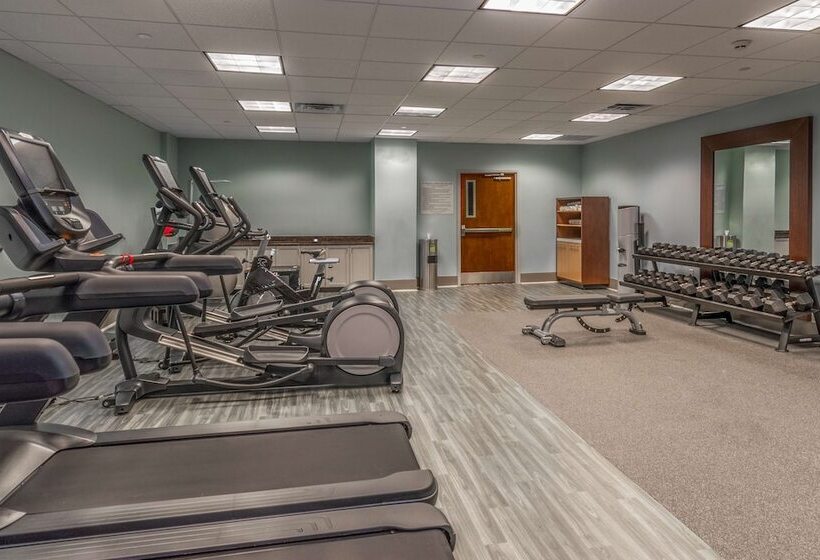 ホテル Doubletree By Hilton New Bern Riverfront