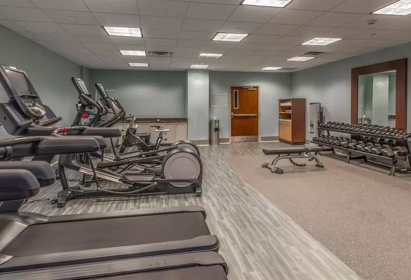 Отель Doubletree By Hilton New Bern Riverfront