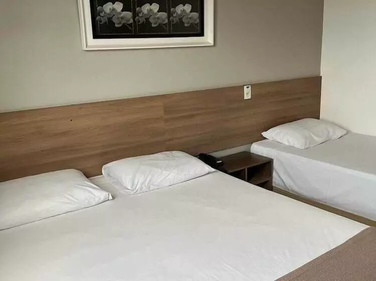 ホテル Larison Hotéis Economy