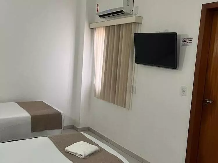 ホテル Larison Hotéis Economy