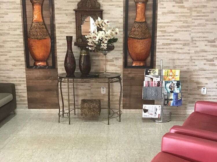 Отель Larison Hotéis Economy