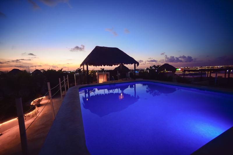 فندق Encanto Riviera Condo