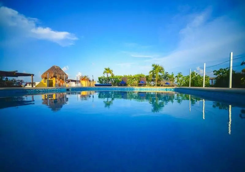 فندق Encanto Riviera Condo