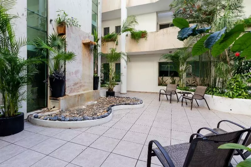 فندق Encanto Riviera Condo