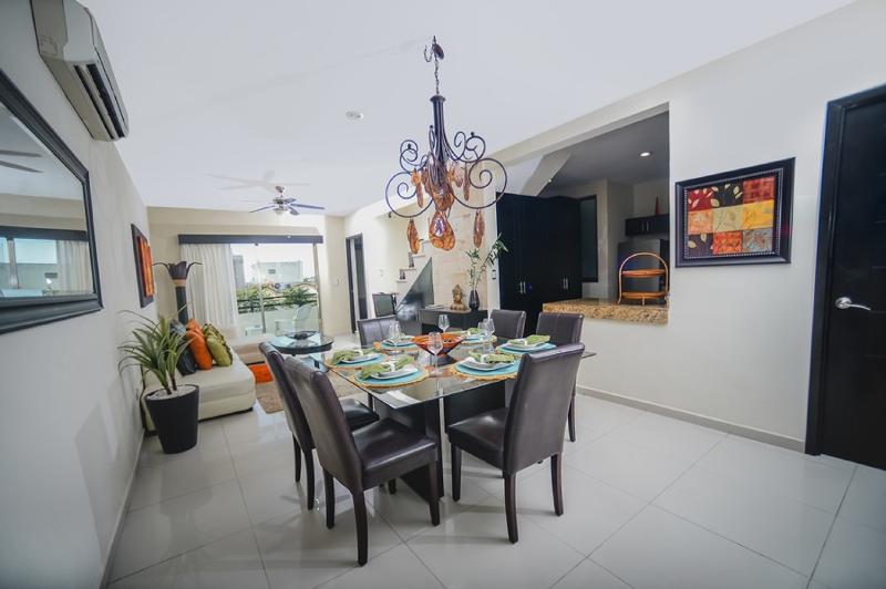 فندق Encanto Riviera Condo