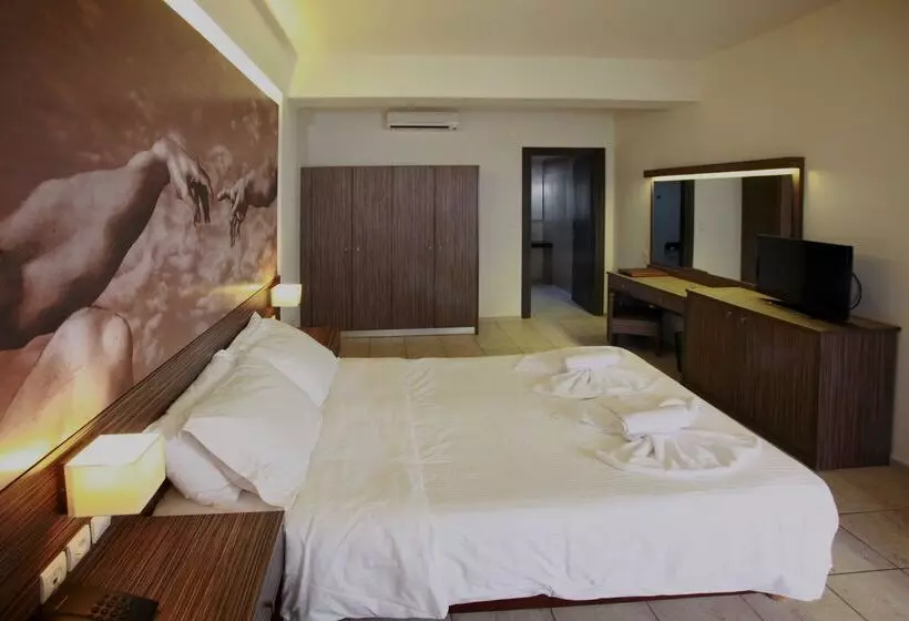 Eurohotel Katrin Suites