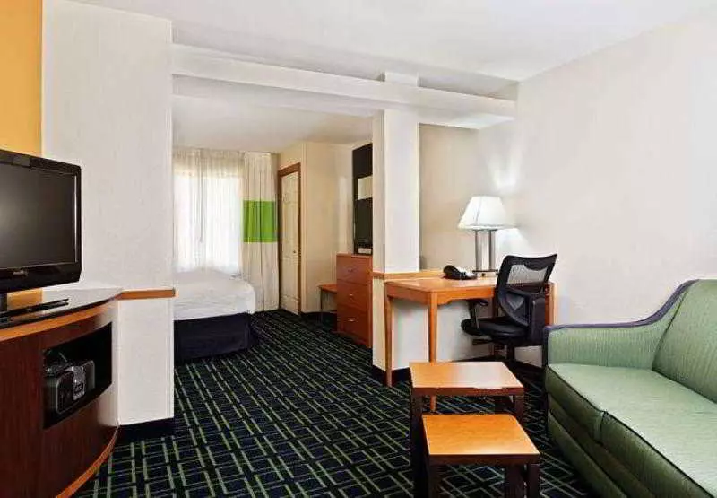 هتل Fairfield Inn & Suites By Marriott Austin Parmer Tech Ridge