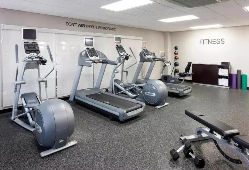 هتل Fairfield Inn & Suites By Marriott Austin Parmer Tech Ridge