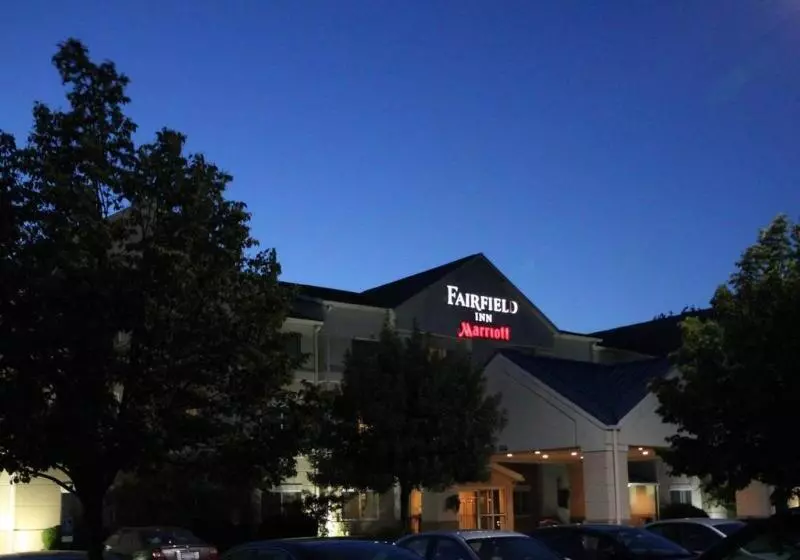 ホテル Fairfield Inn Albany University Area