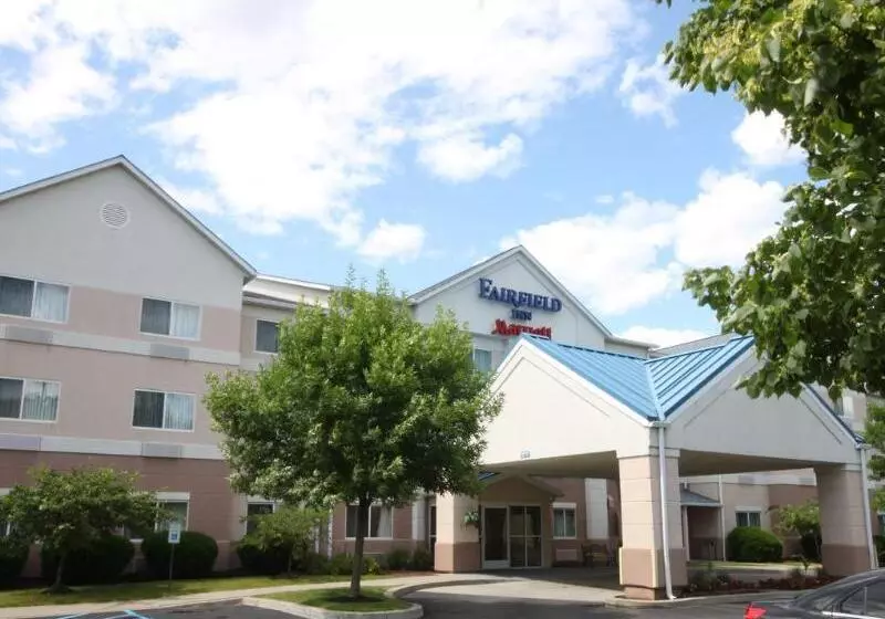 ホテル Fairfield Inn Albany University Area