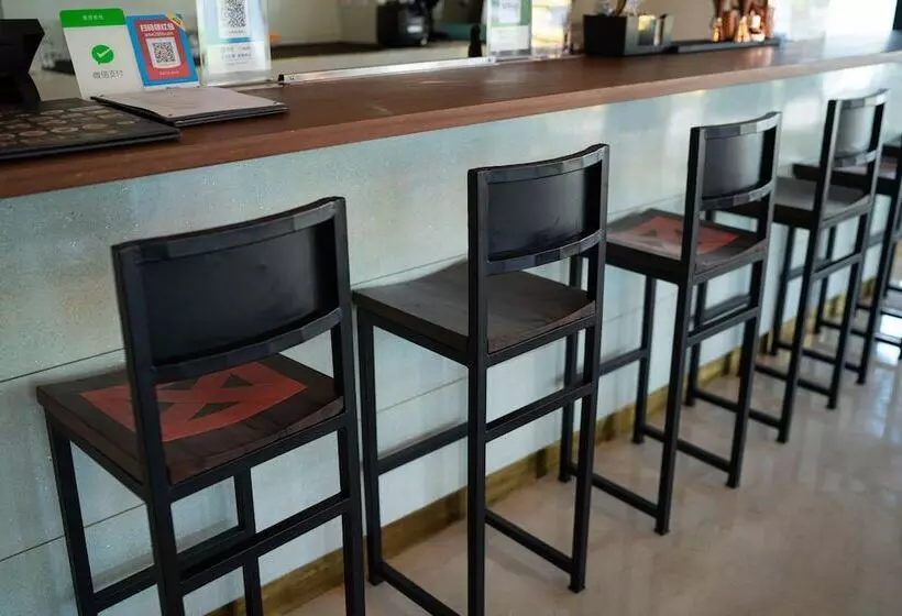 ホテル Grand Livio Kuta